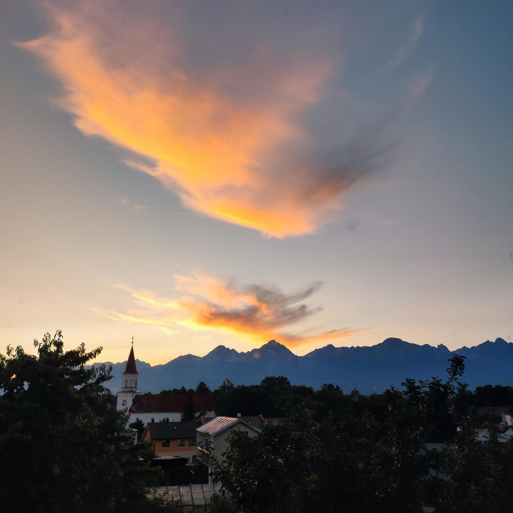 Privat Mapak Guest House Poprad Bagian luar foto
